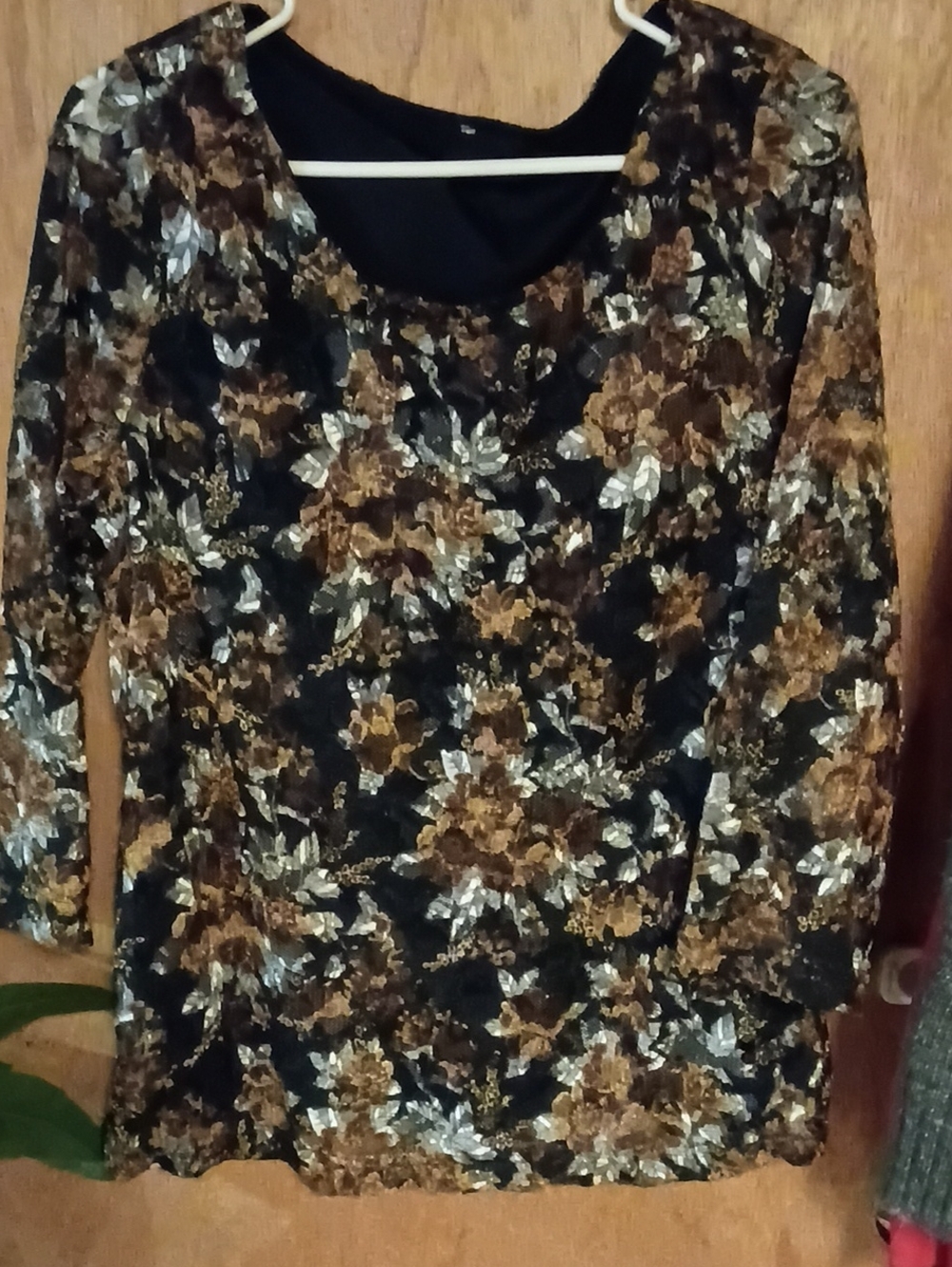 Black Long Sleeve Floral Metallic Accent Top